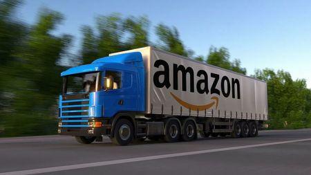 Amazon commande plus de 1000 camions fonctionnant au gaz et vise la neutralité carbone en 2040